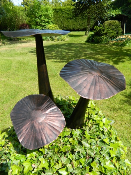 Bronze Flat Metal Mushroom - Set of 3
