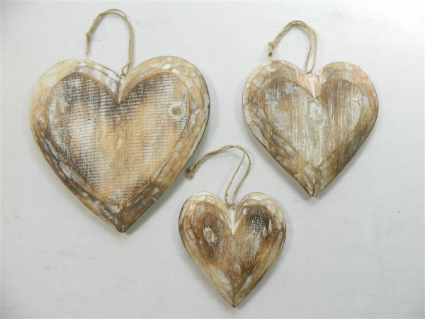 Wooden Hanging Heart Wall Art - Set of 3 Shabby Chic Hearts - Vintage White