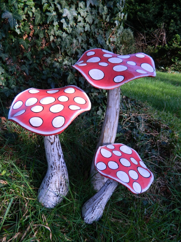 Wooden Red Flat Mushrooms - Set of 3
